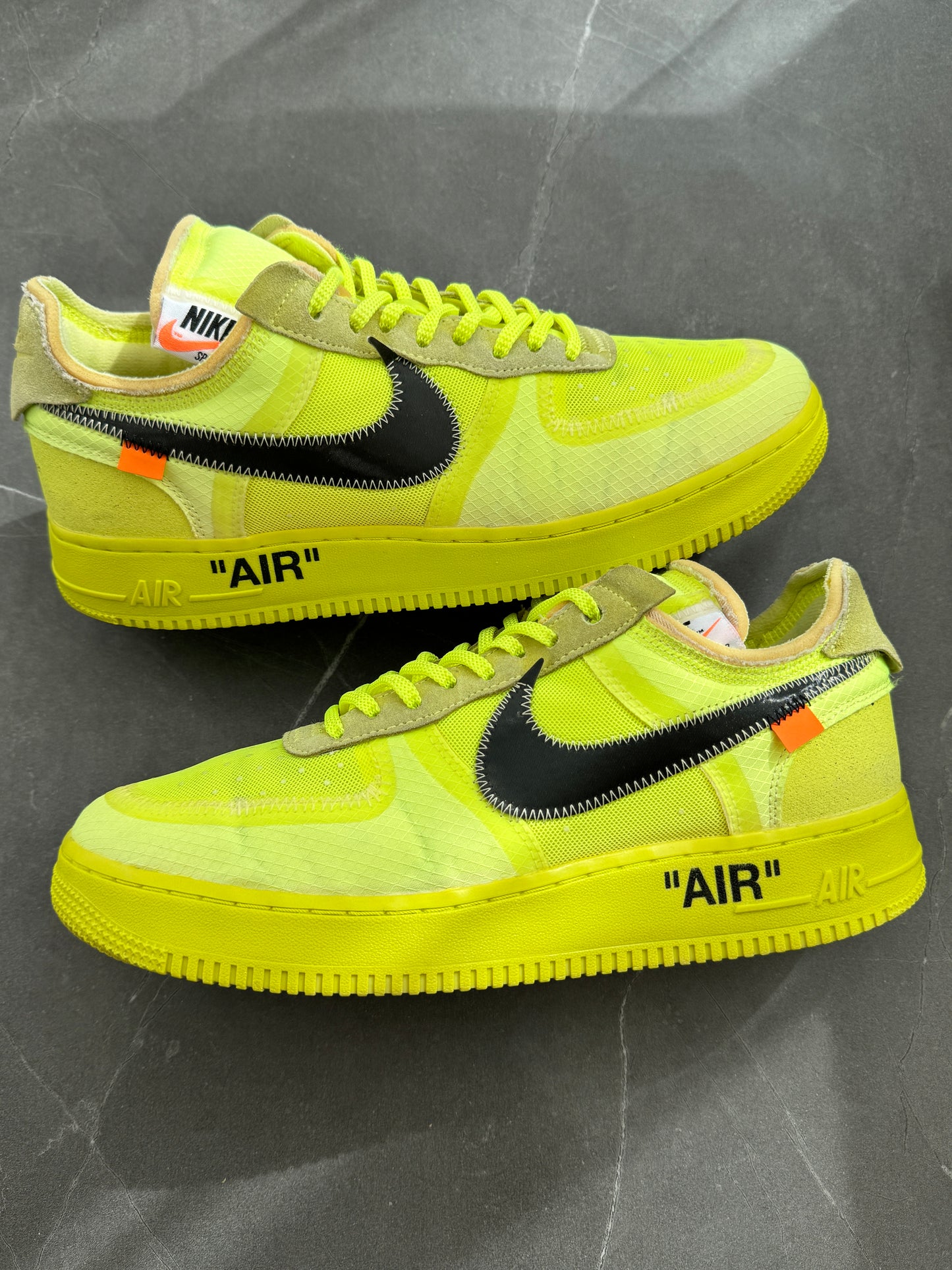 Air Force 1 Low Off-White Volt