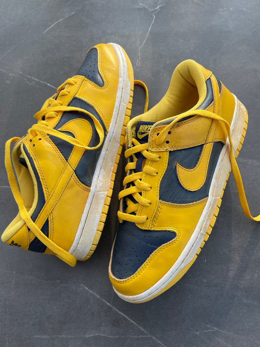 Dunk Low VNTG Pack Reverse Michigan 2010 US10