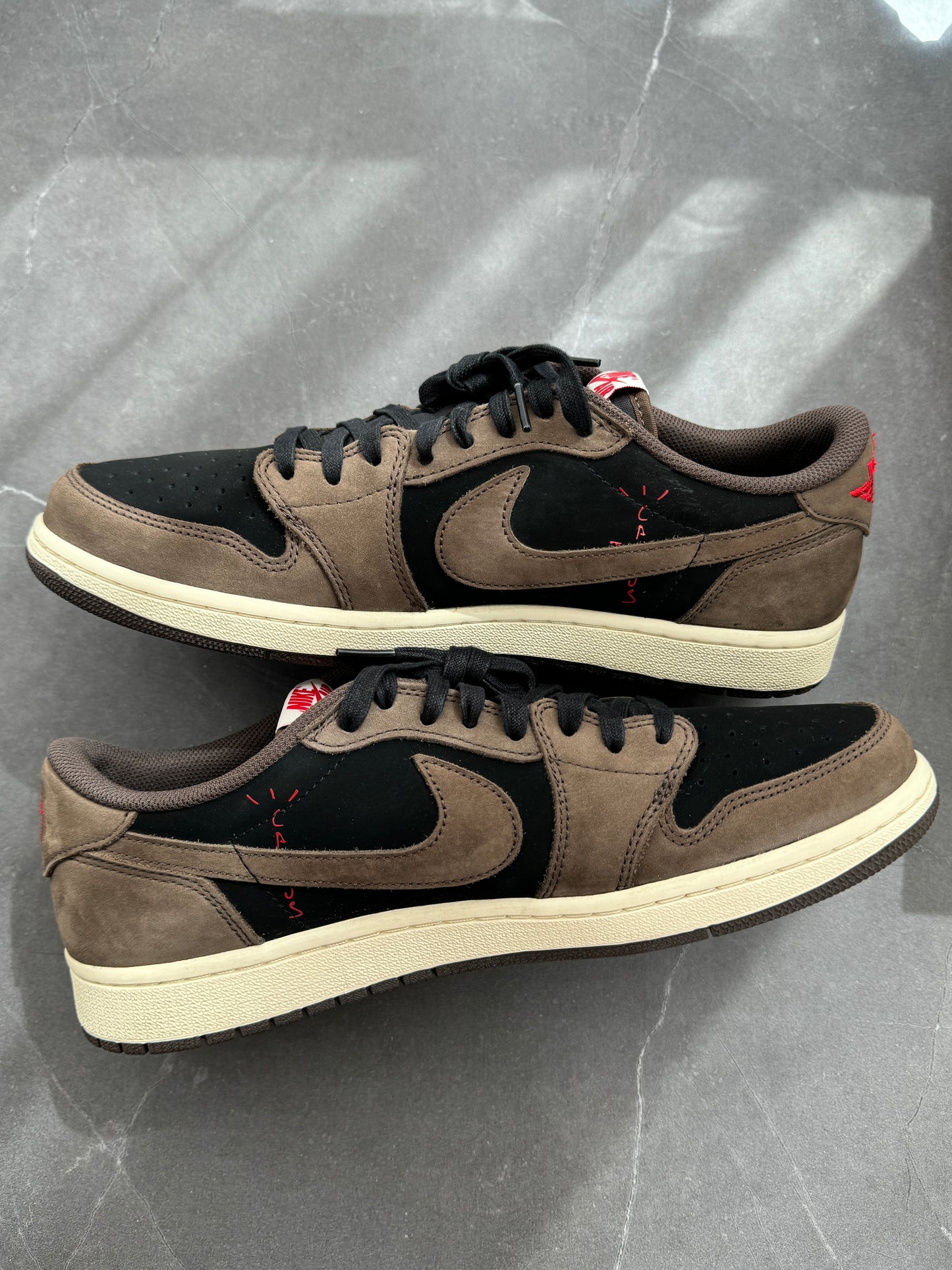 Air Jordan 1 Low Travis Scott Mocha US11