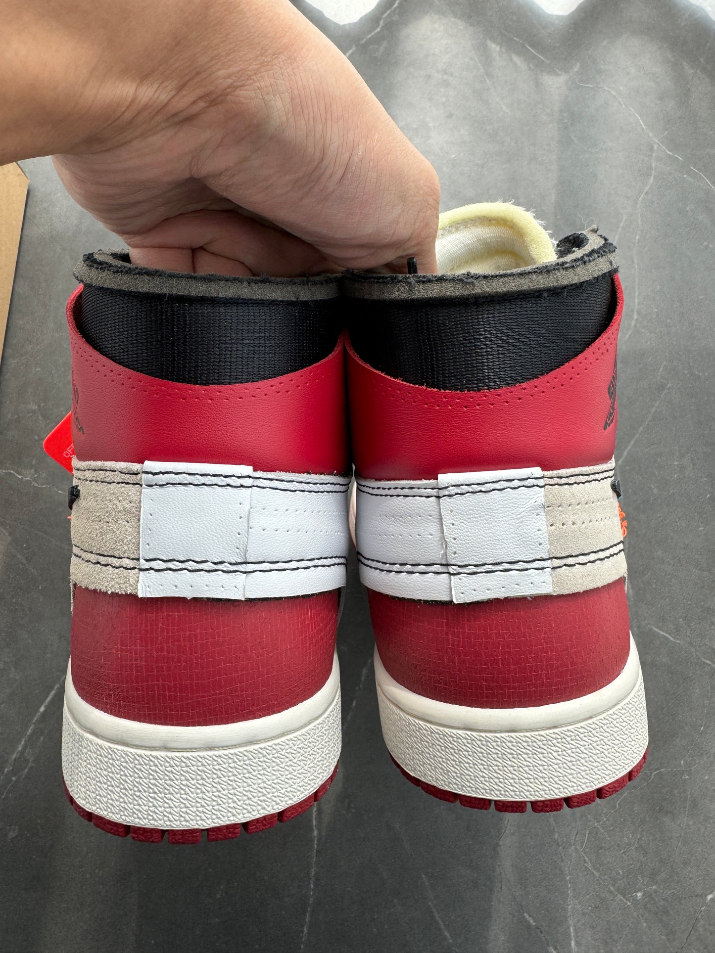 Air Jordan 1 Off-White Chicago US9