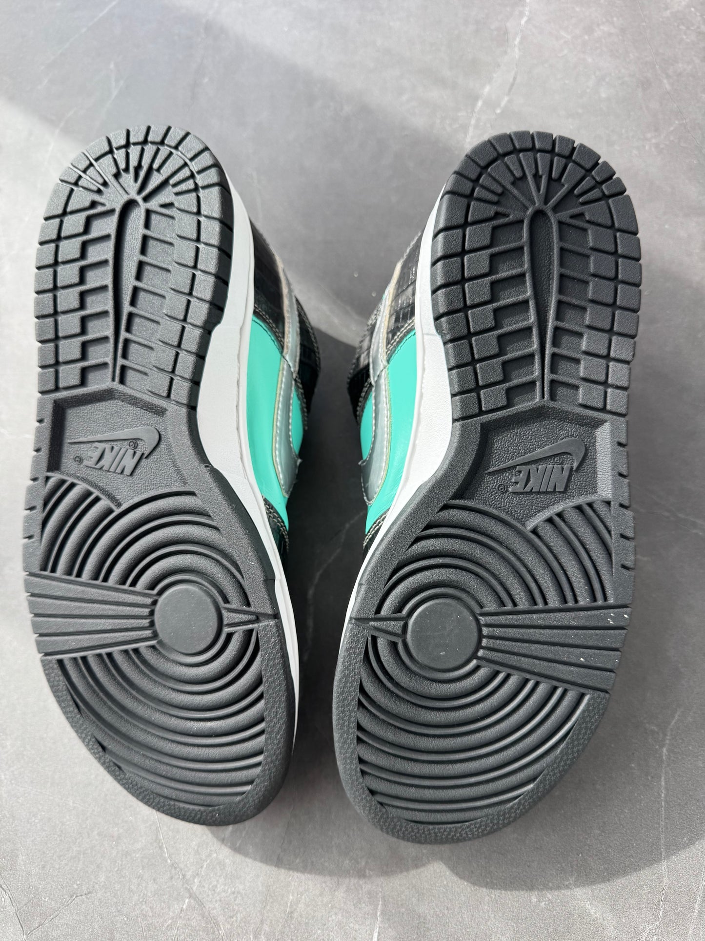 Dunk Low Pro SB Tiffany Diamond 2005 US9