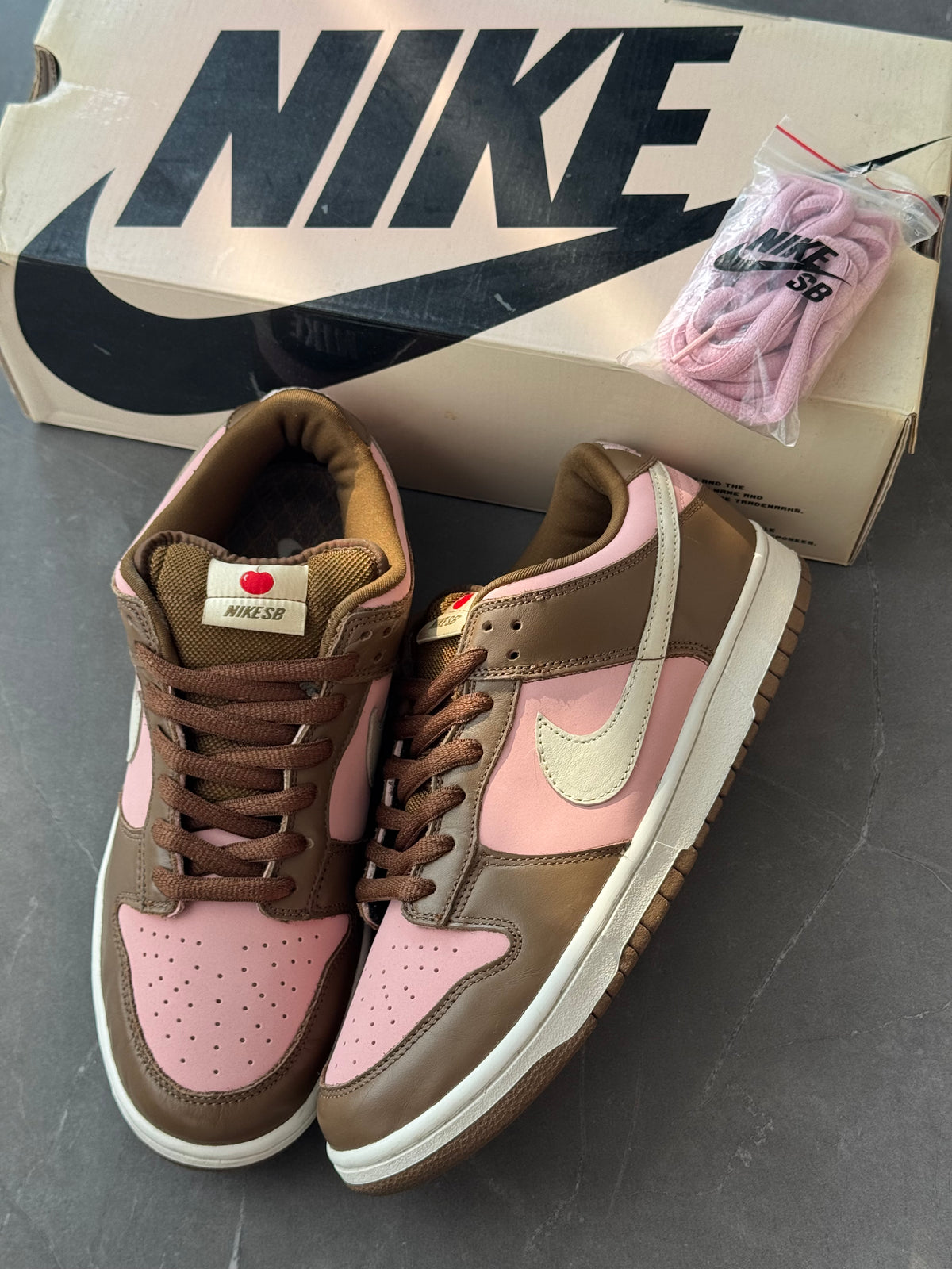 Dunk Low Pro SB Stussy Cherry 2005 US9.5