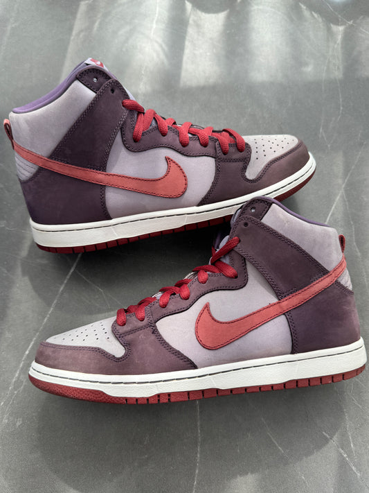 Dunk High Premium SB Plum 2011