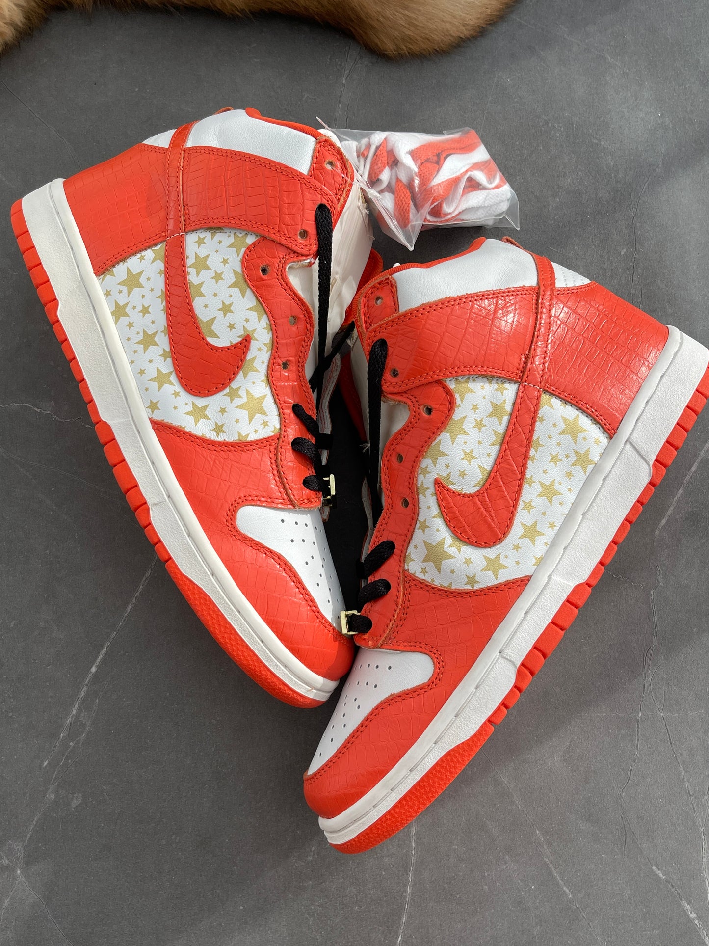 Dunk High Pro SB Supreme Orange Stars 2003