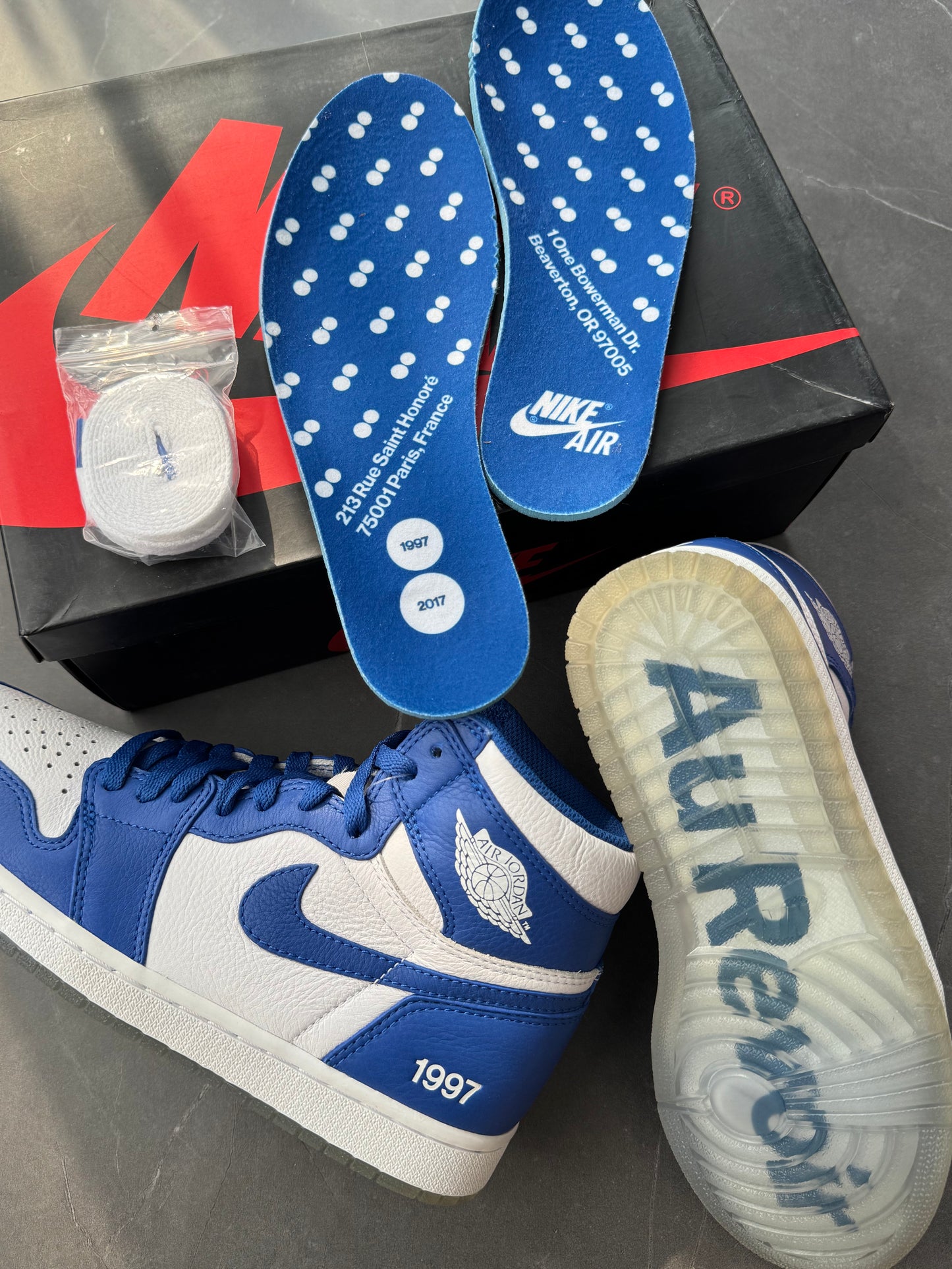 Air Jordan 1 High Colette Friends & Family