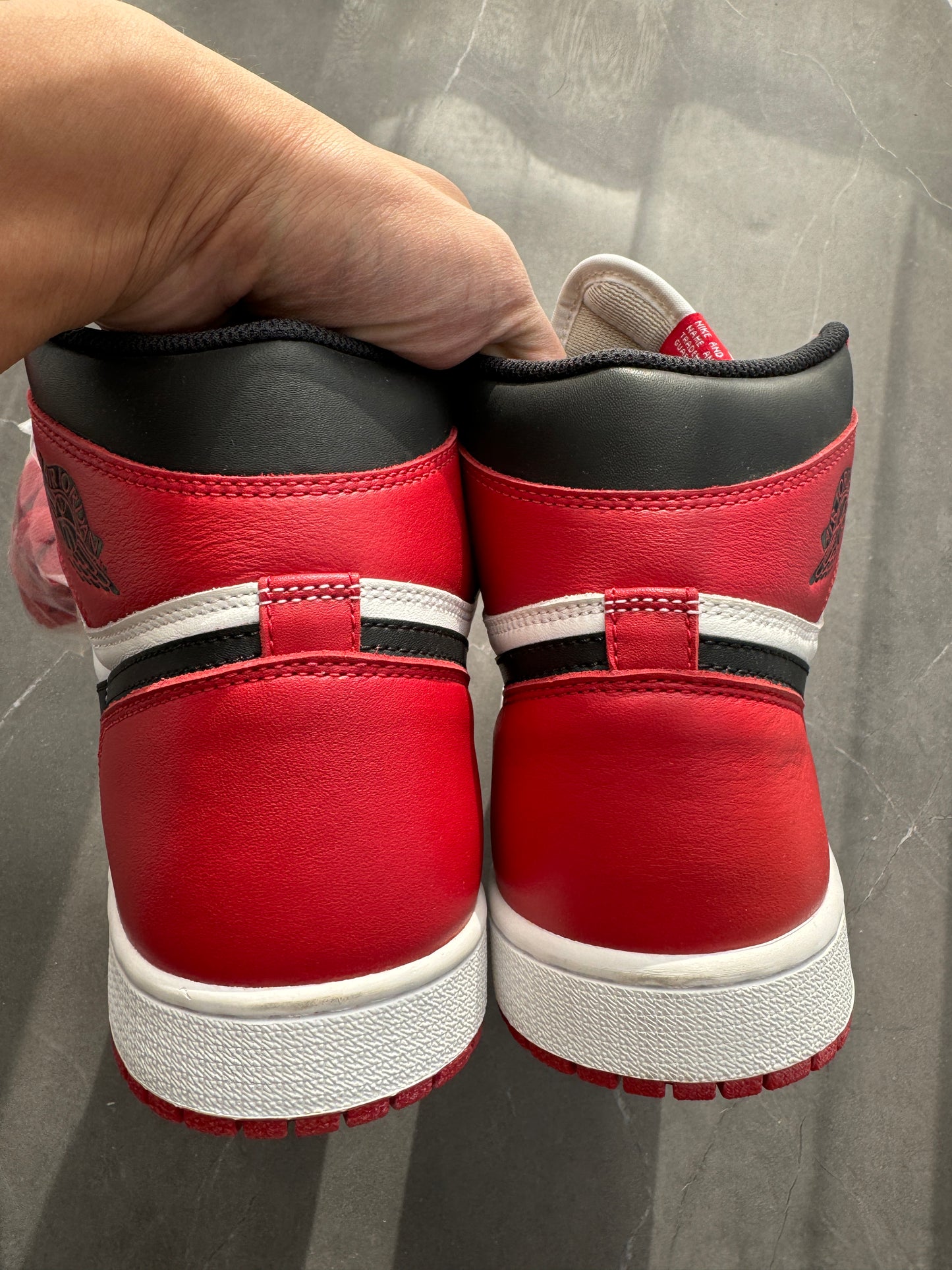 Air Jordan 1 High Chicago 2015 US10