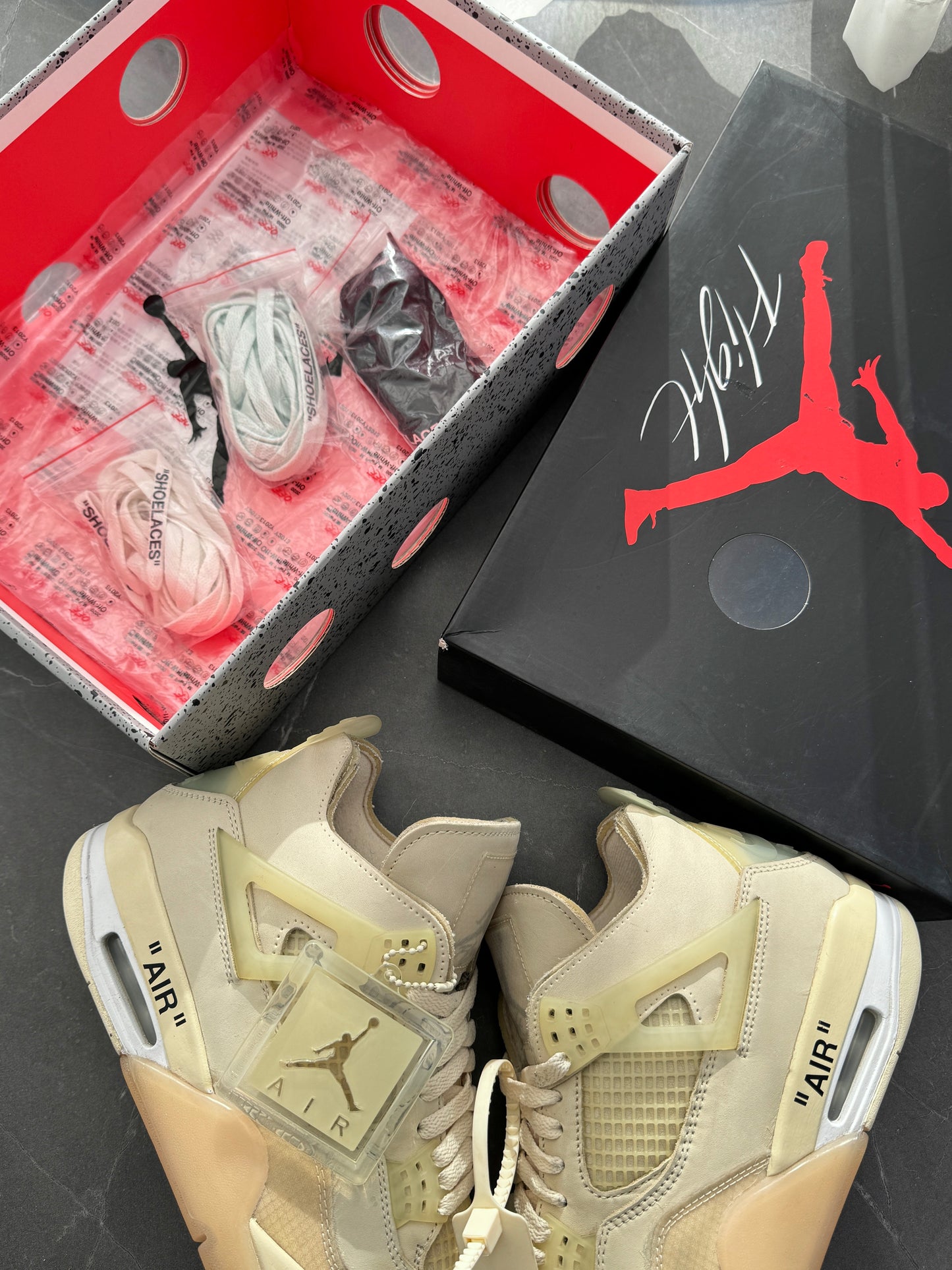 Air Jordan 4 Off-White Sail 9M