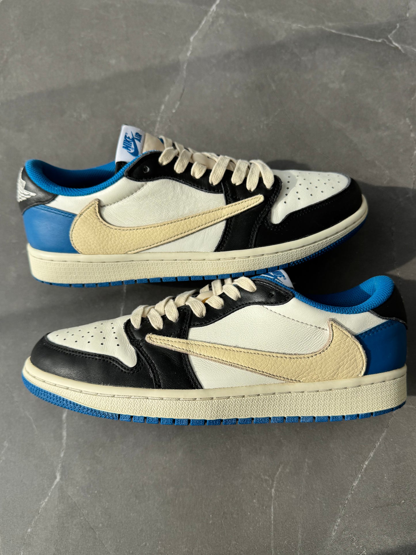 Air Jordan 1 Low Travis Scott Fragment Design US8.5