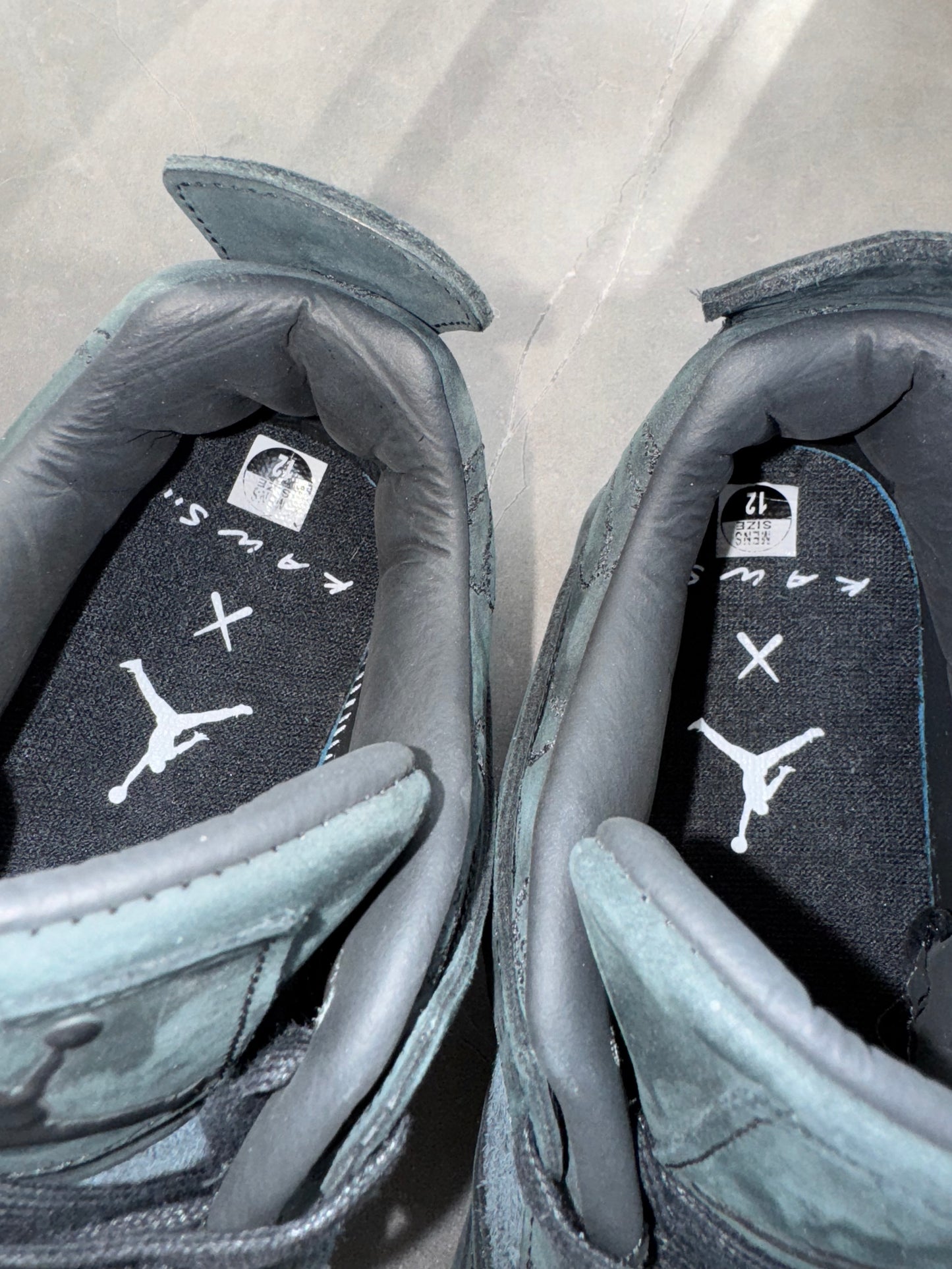 Air Jordan 4 Kaws Black US12