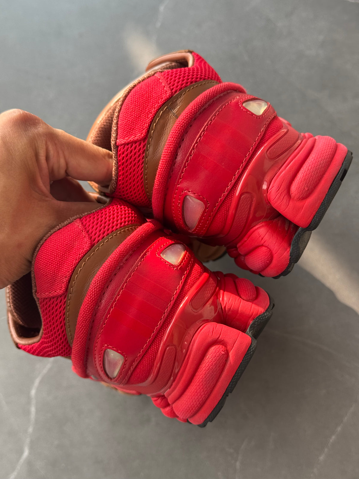 Adidas Raf Simons Replicant Ozweego Scarlet Dust 2018
