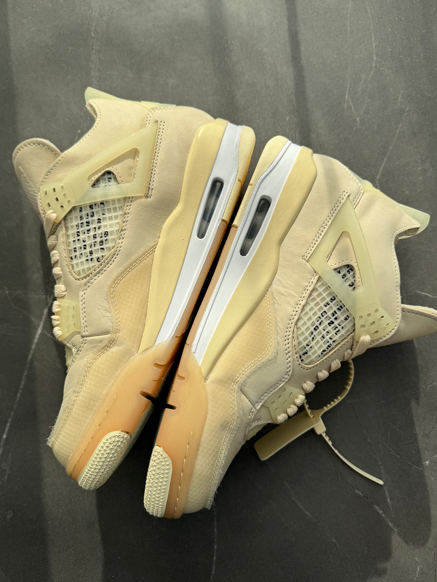 Air Jordan 4 Off-White Sail US9M