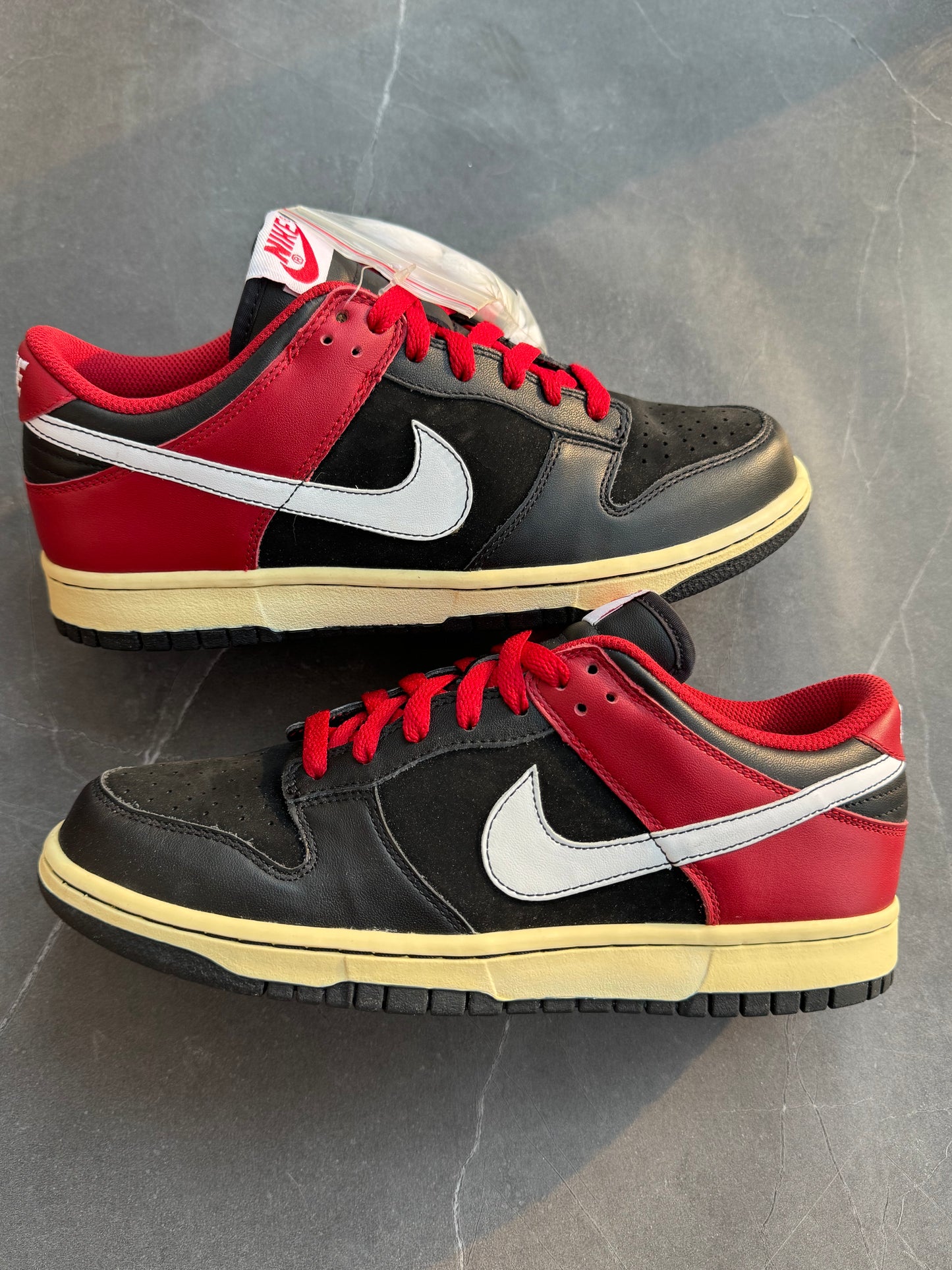 Dunk Low CL Black White Varsity Red 2006