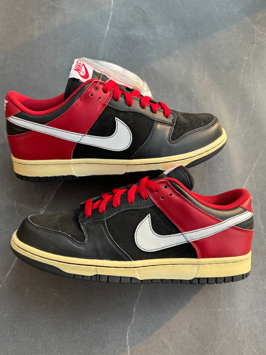 Dunk Low CL Black White Varsity Red 2006