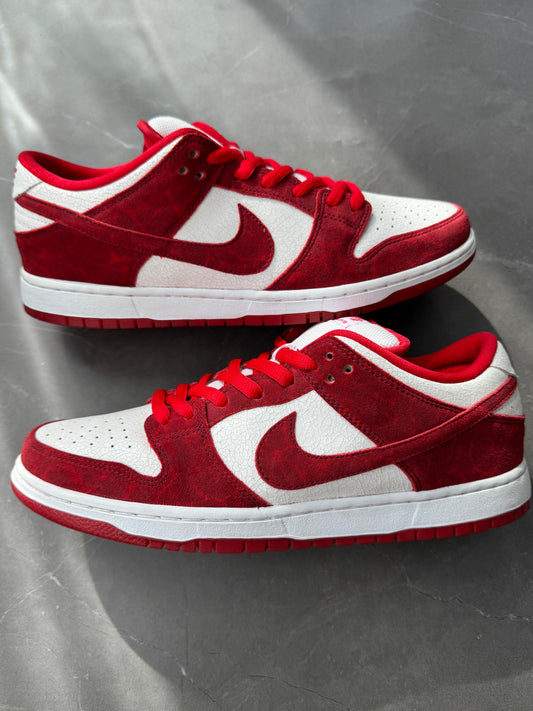 Dunk Low Premium SB Valentines Day 2013