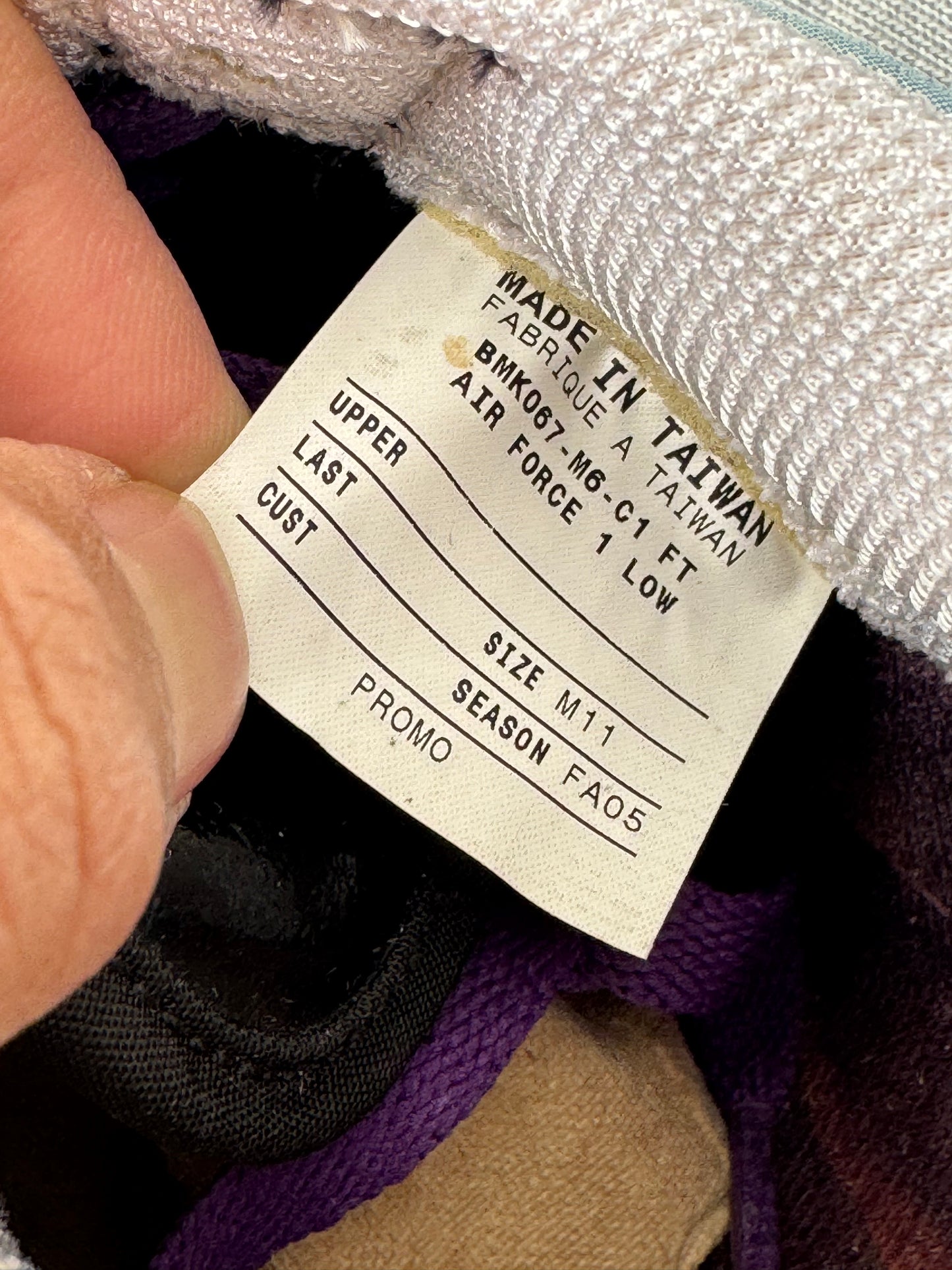 Air Force 1 Low PlayStation Friends & Family US11