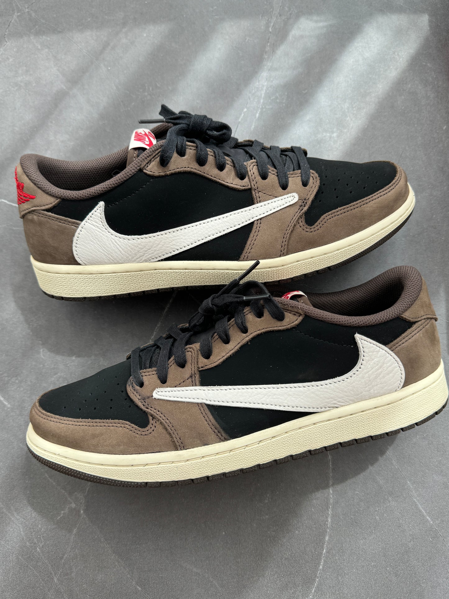 Air Jordan 1 Low Travis Scott Mocha US11