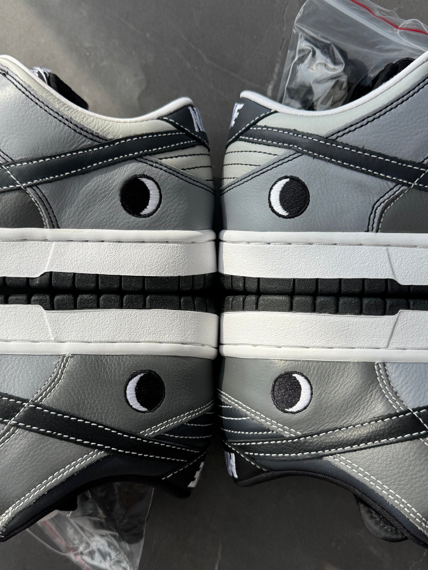 Dunk Low Premium SB Lunar Pack 2006