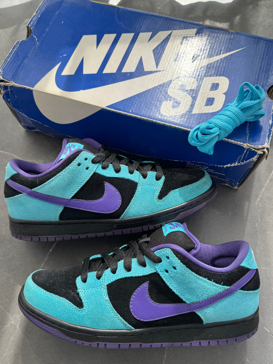 Dunk Low Pro SB Skeletor US8