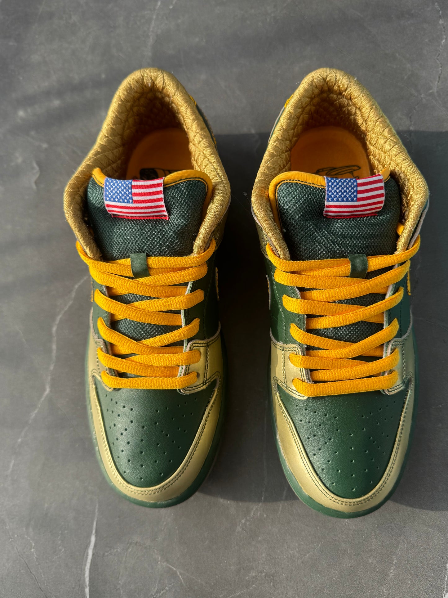 Dunk Low Pro SB Doernbecher 2018 US9.5