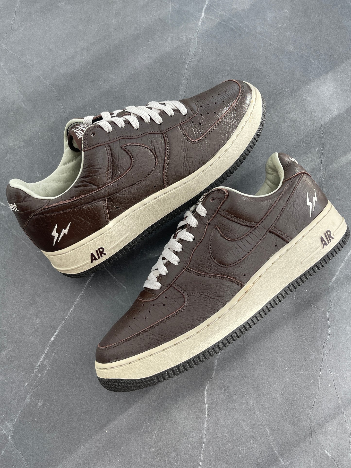 Air Force 1 Low HTM Baroque Brown "Friends & Family" 2004