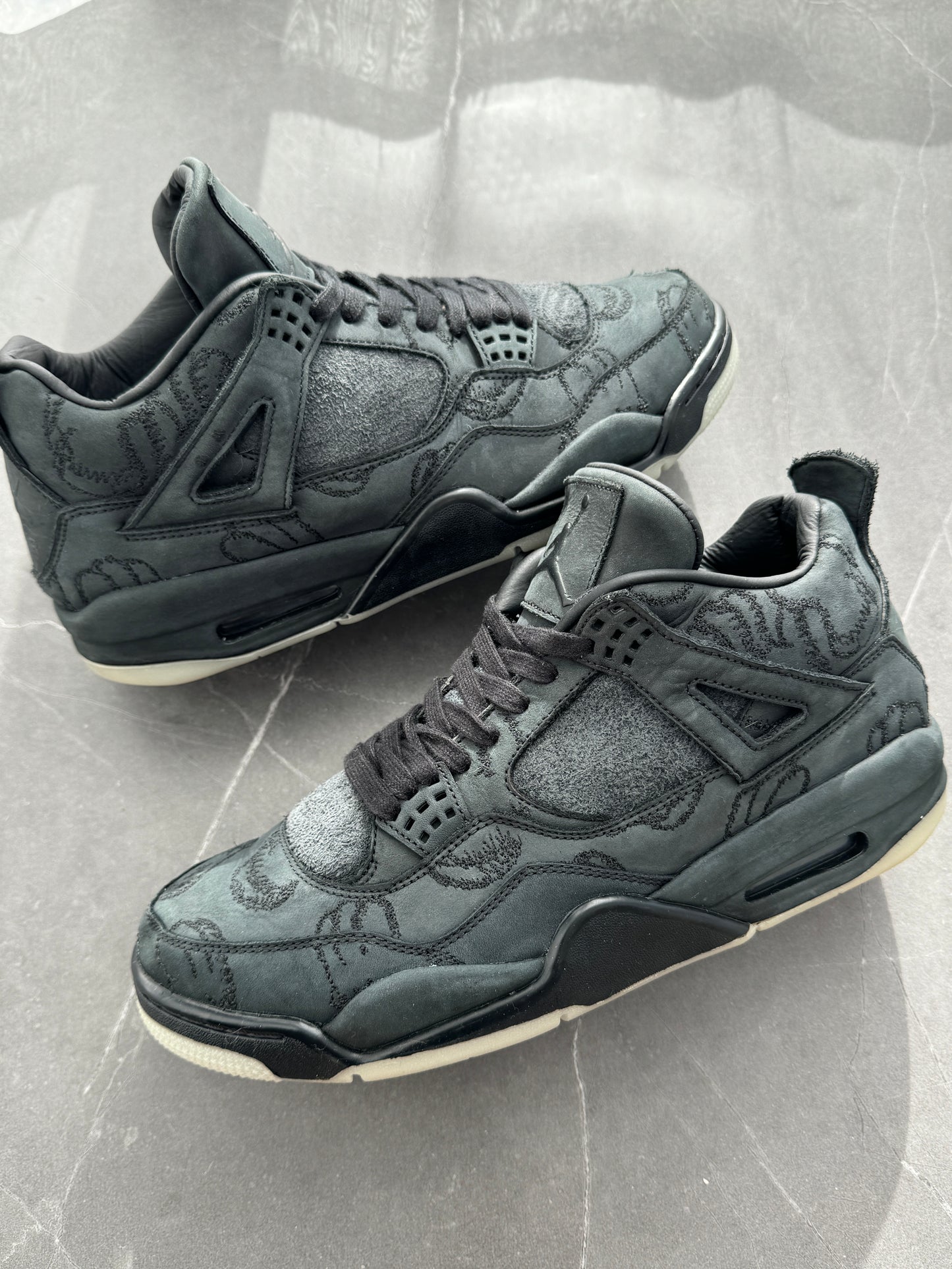 Air Jordan 4 Kaws US10.5