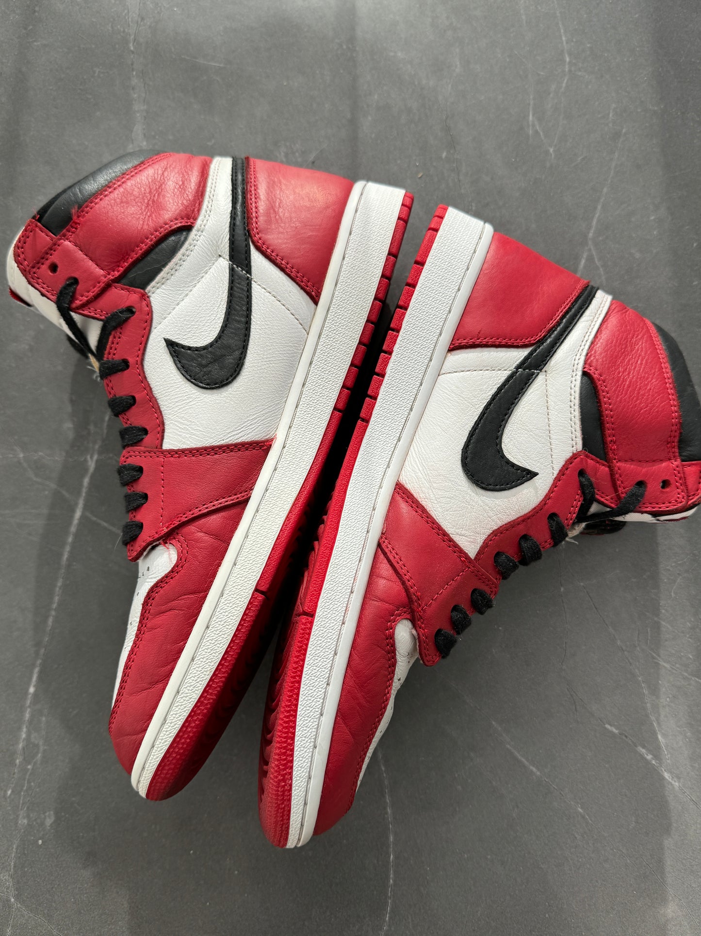 Air Jordan 1 High Homage To Home Chicago US11