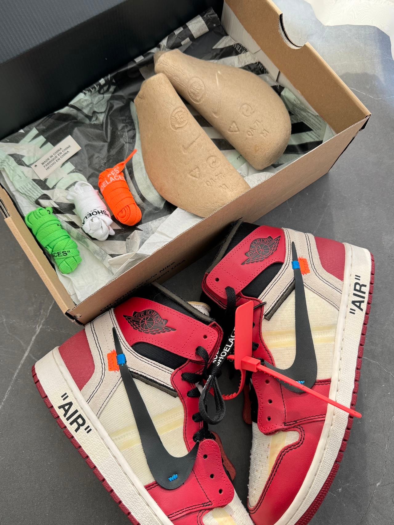 Air Jordan 1 Off-White Chicago