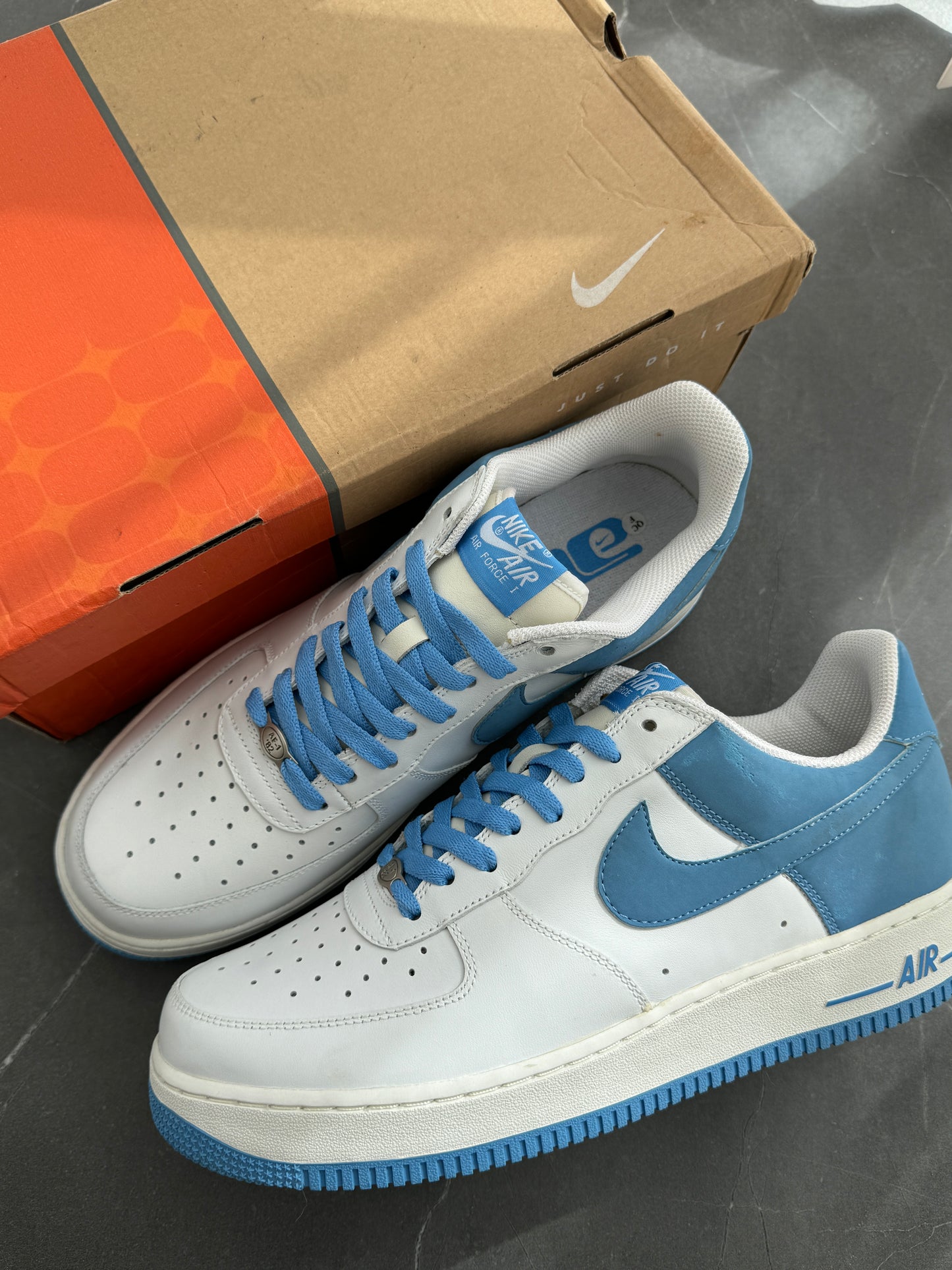 Air Force 1 Low White University Blue 2005