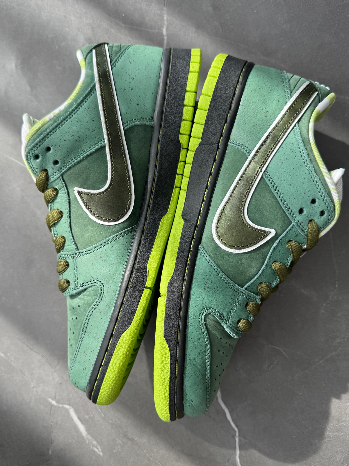 Dunk Low Pro SB Green Lobster Special Box US9
