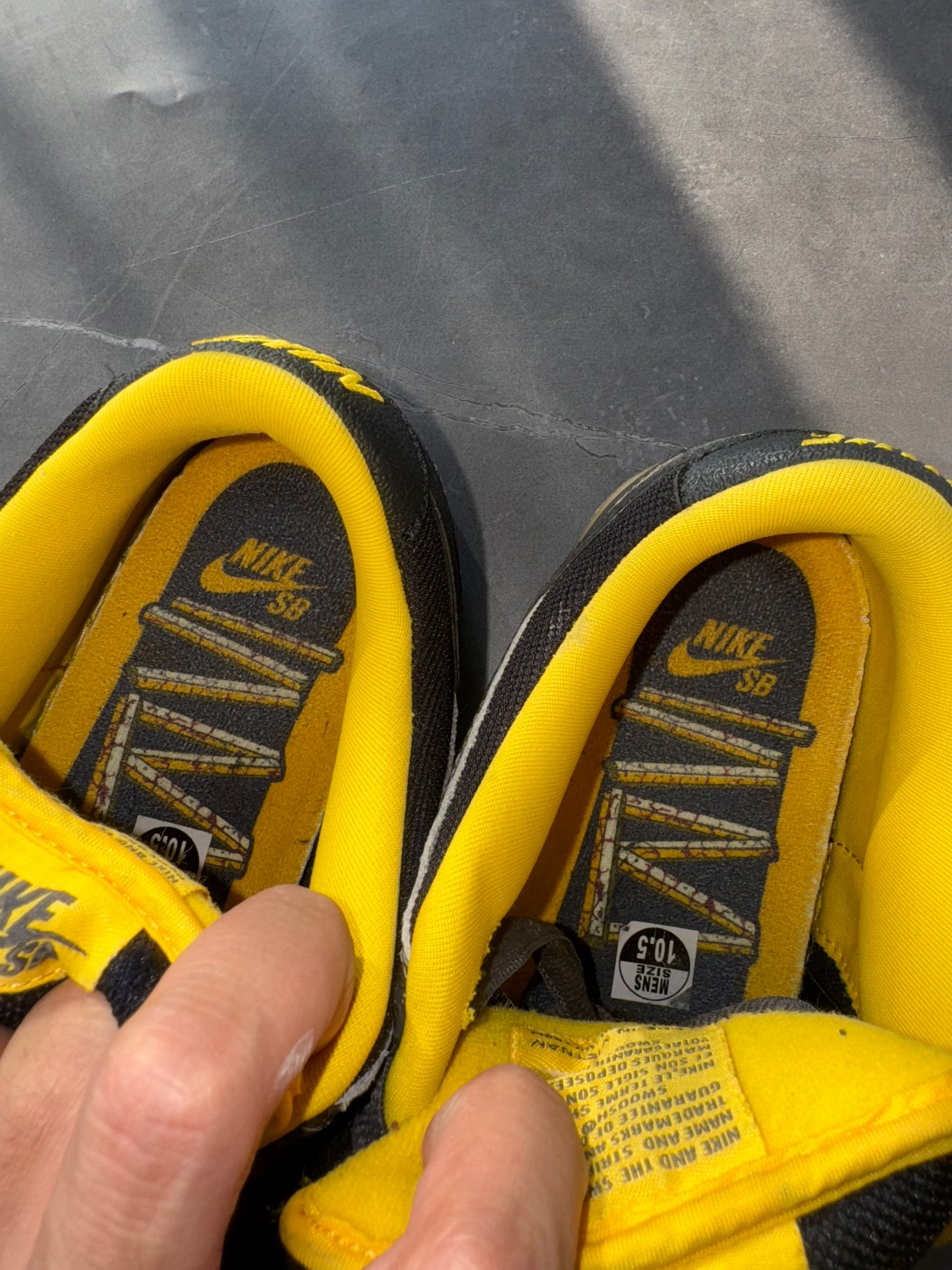 Dunk Low Premium SB Yellow Curb 2010 US10.5