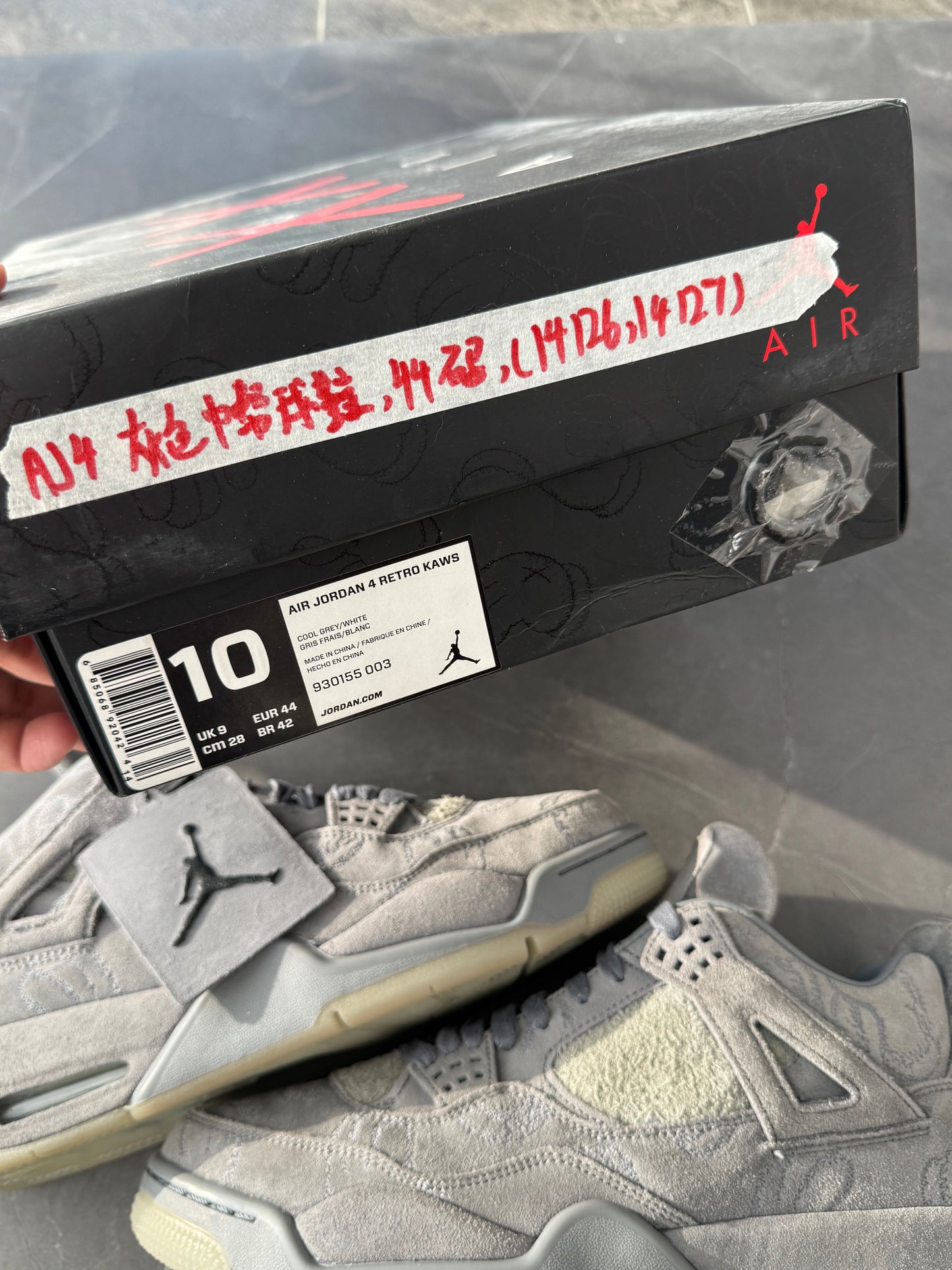 Air Jordan 4 Kaws Grey US10