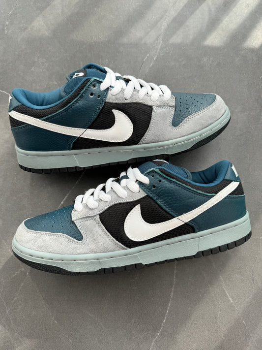 Dunk Low Pro SB Futura 2003 US9.5