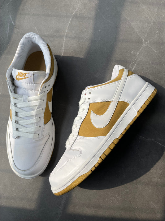 Dunk Low CL White Metallic Gold 2009