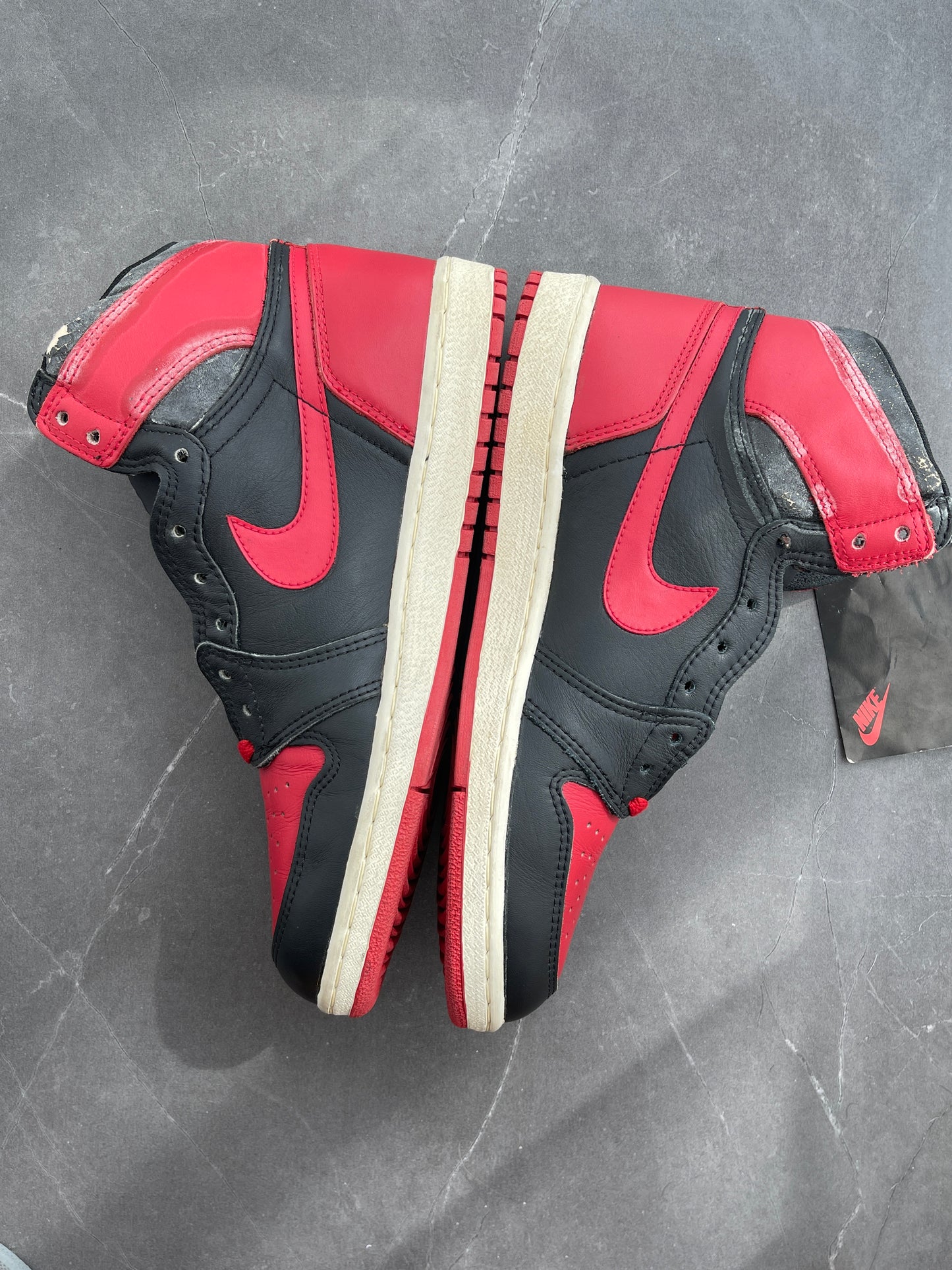 Air Jordan 1 High Black Red 1985 OG