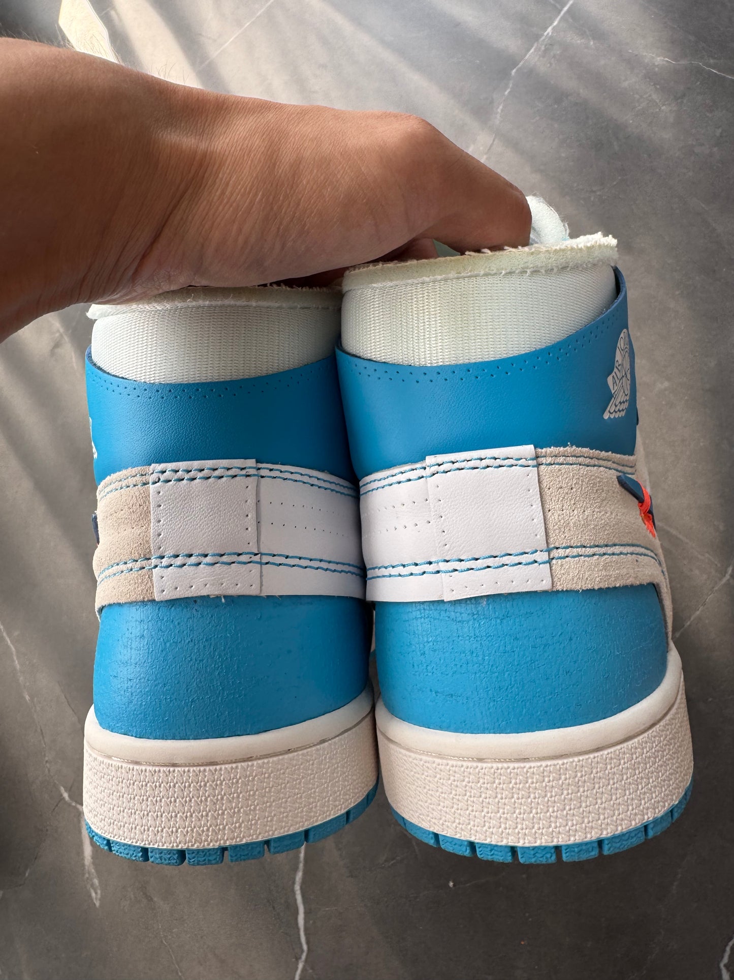 Air Jordan 1 High Off-White University Blue US11