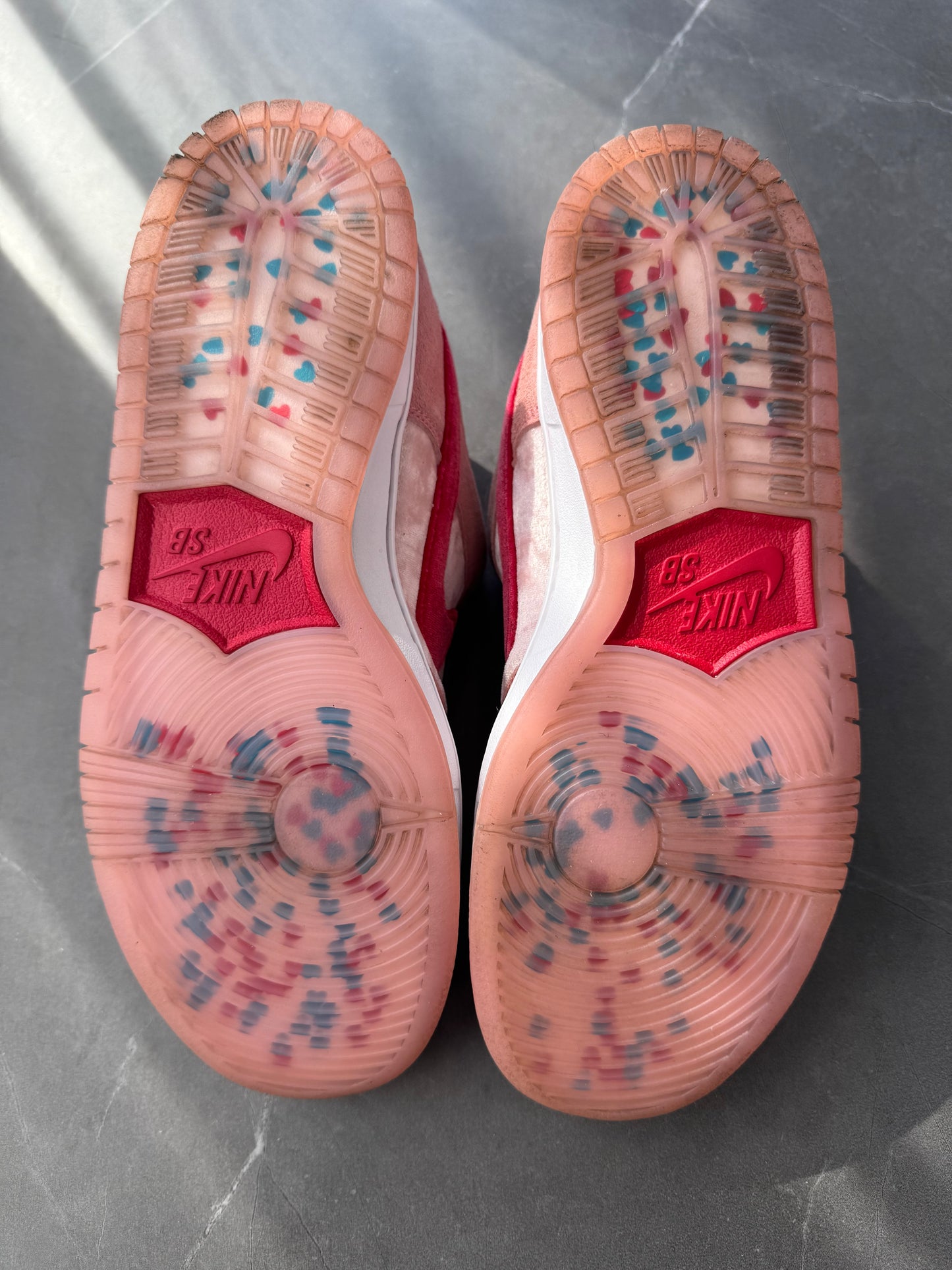 Dunk Low Pro SB Strange Love US8.5