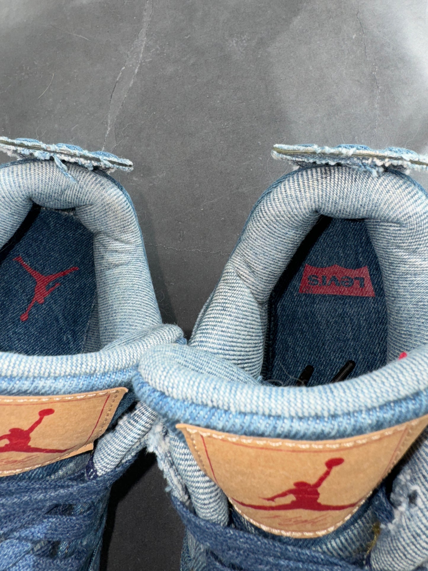 Air Jordan 4 Levi‘s Blue Denim