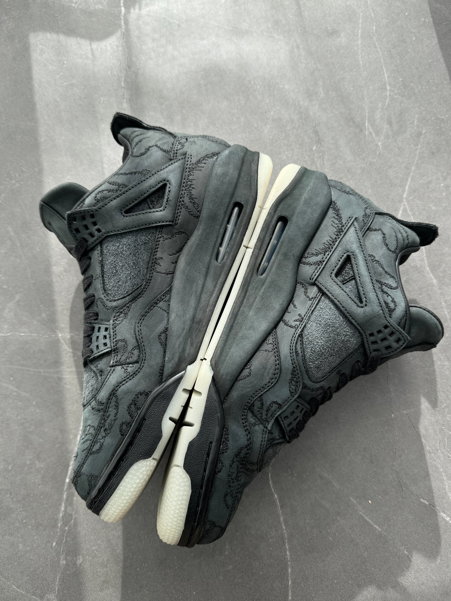 Air Jordan 4 Kaws US10.5