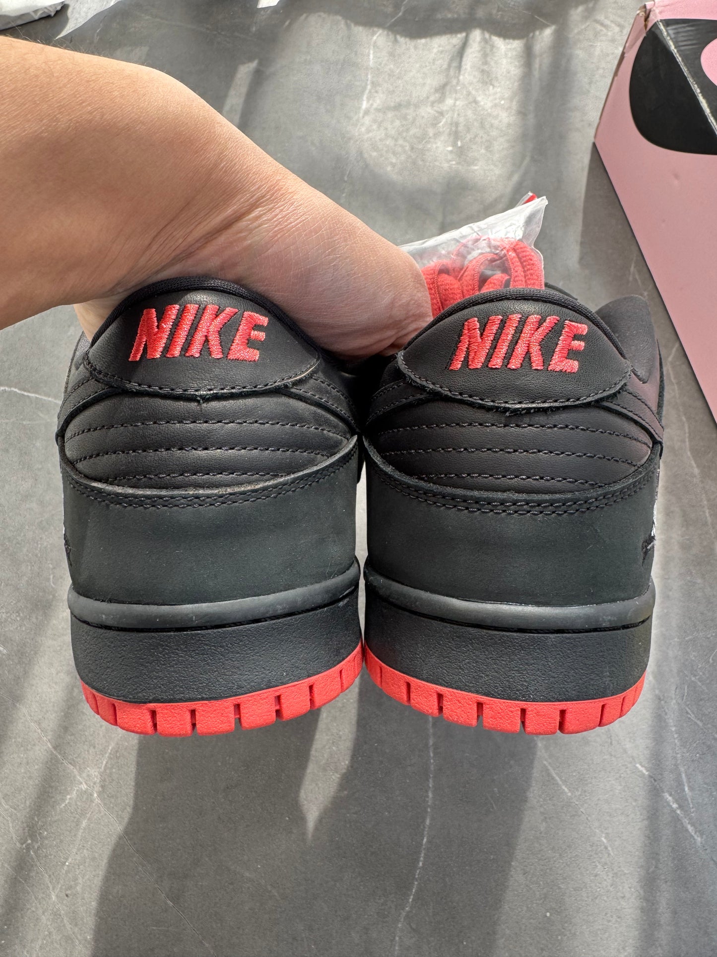 Dunk Low Pro SB Black Pigeon US12