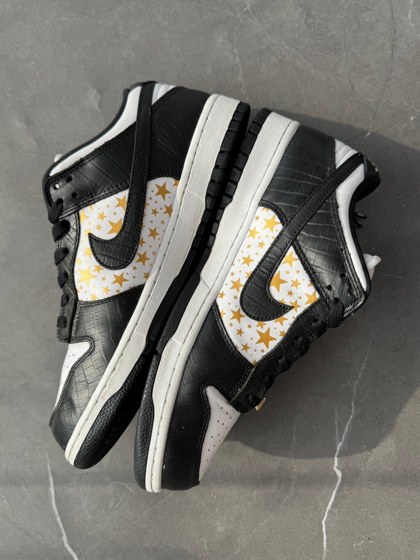 Dunk Low Pro SB Supreme Black Stars US9