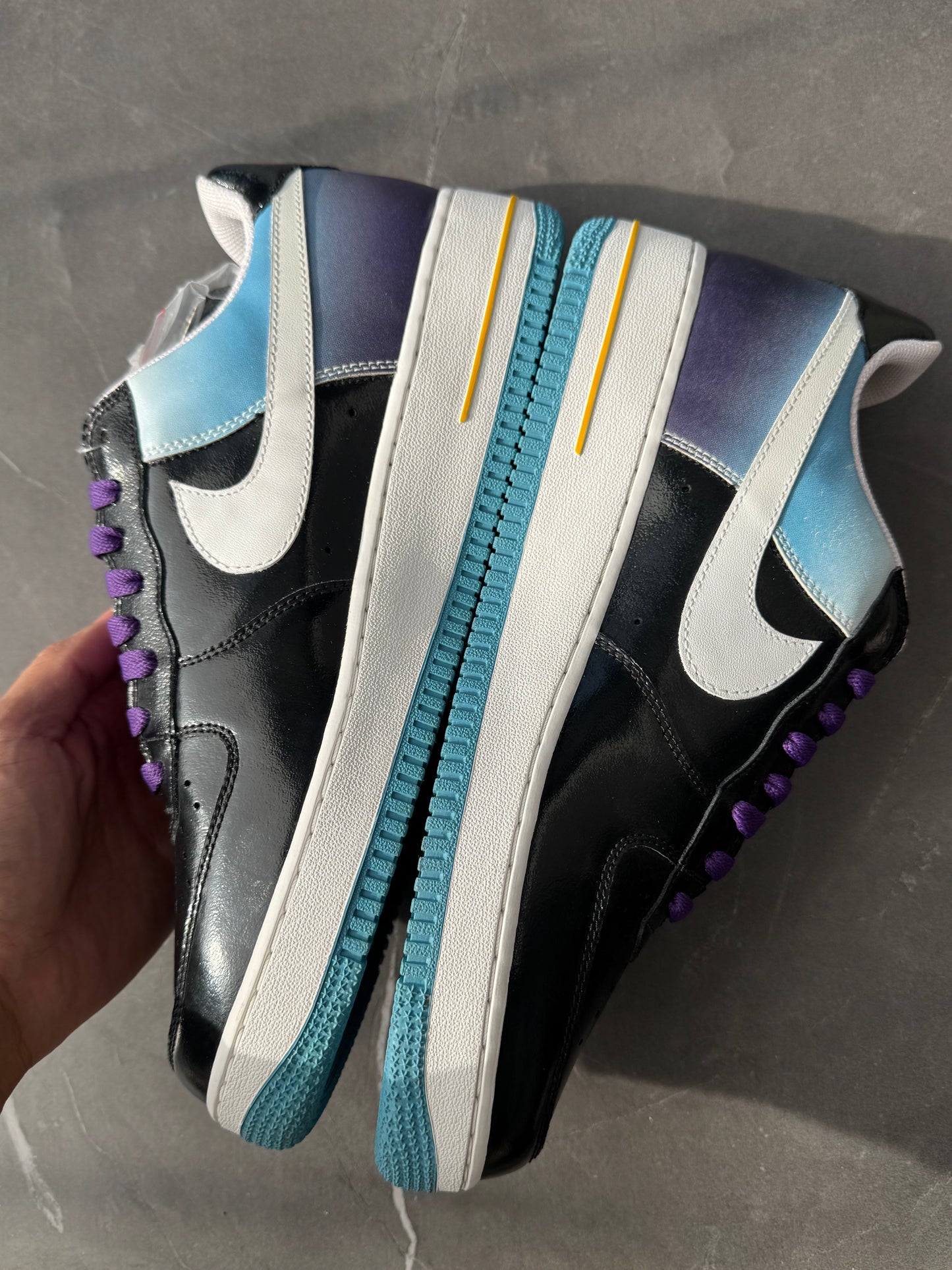 Air Force 1 Low PlayStation Friends & Family US11