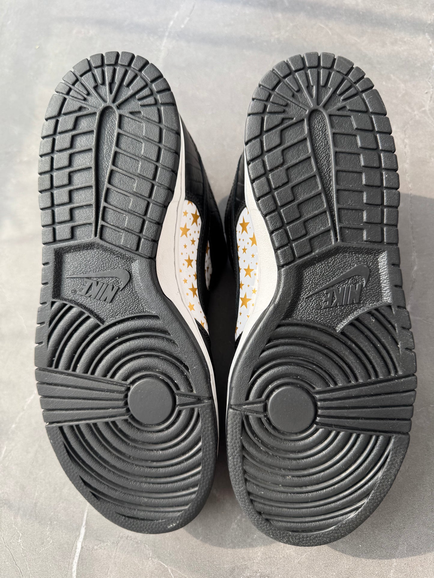 Dunk Low Pro SB Supreme Black Stars US9