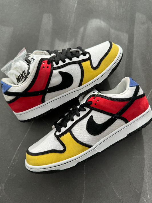 Dunk Low Pro SB Piet Mondrian US10.5