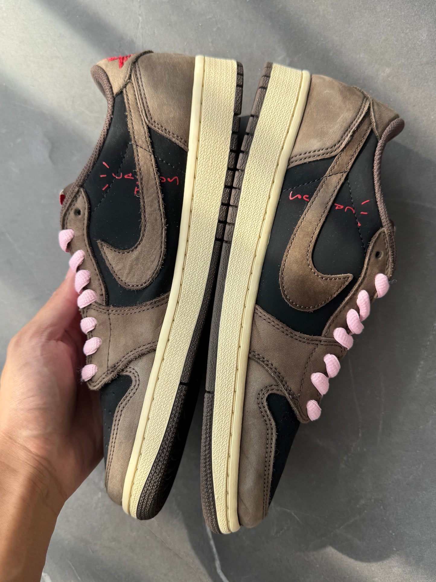 Air Jordan 1 Low Travis Scott Mocha US9.5