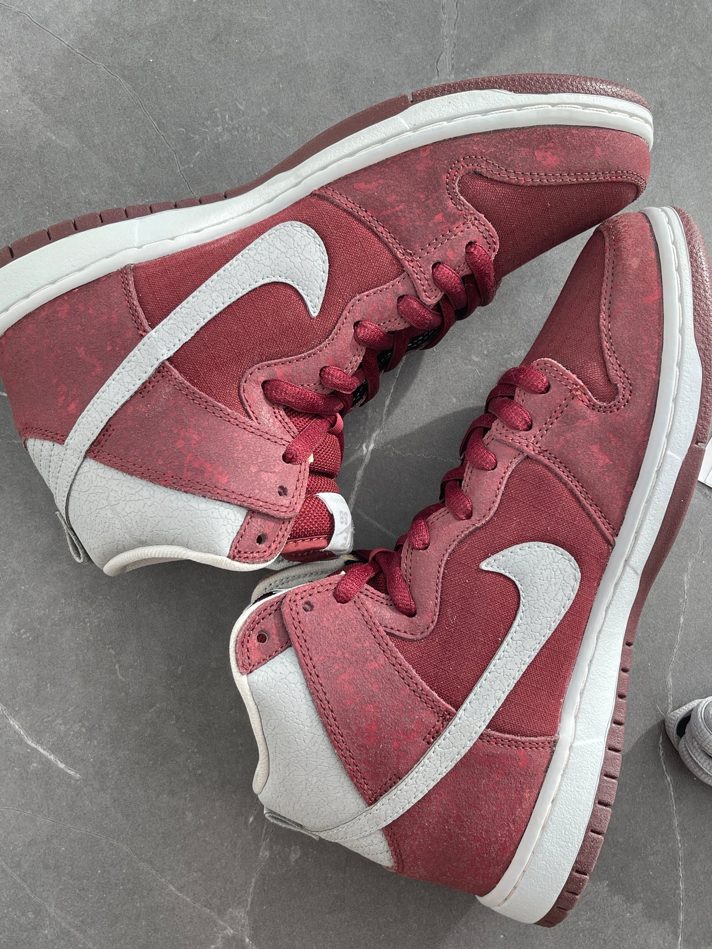Dunk High Pro SB Brickhouse Cement Print Burgundy SAMPLE
