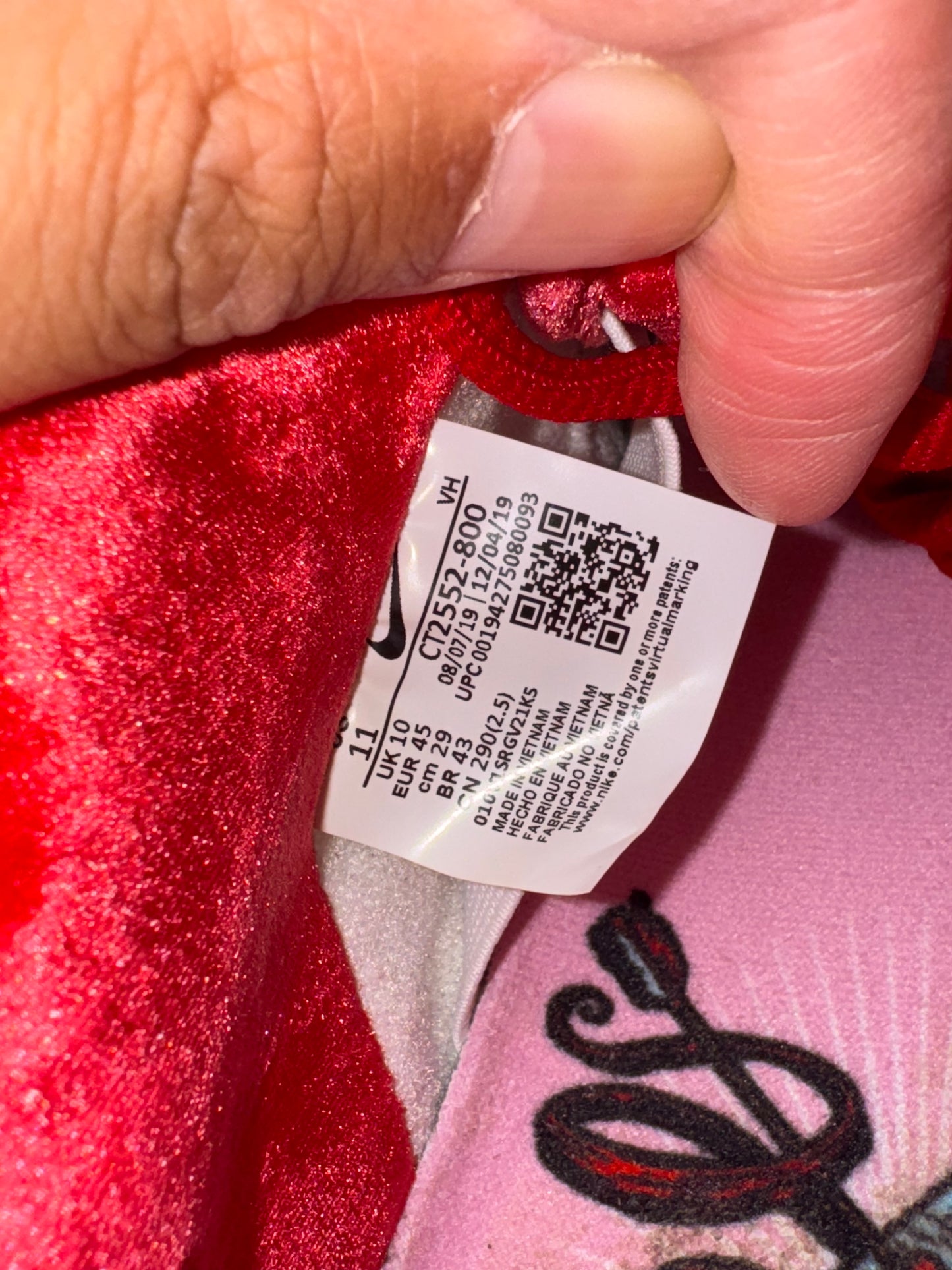 Dunk Low Pro SB Strange Love US11