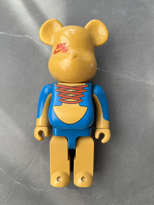 Nike SB × Bearbrick Three Bears Papa Bear 400%