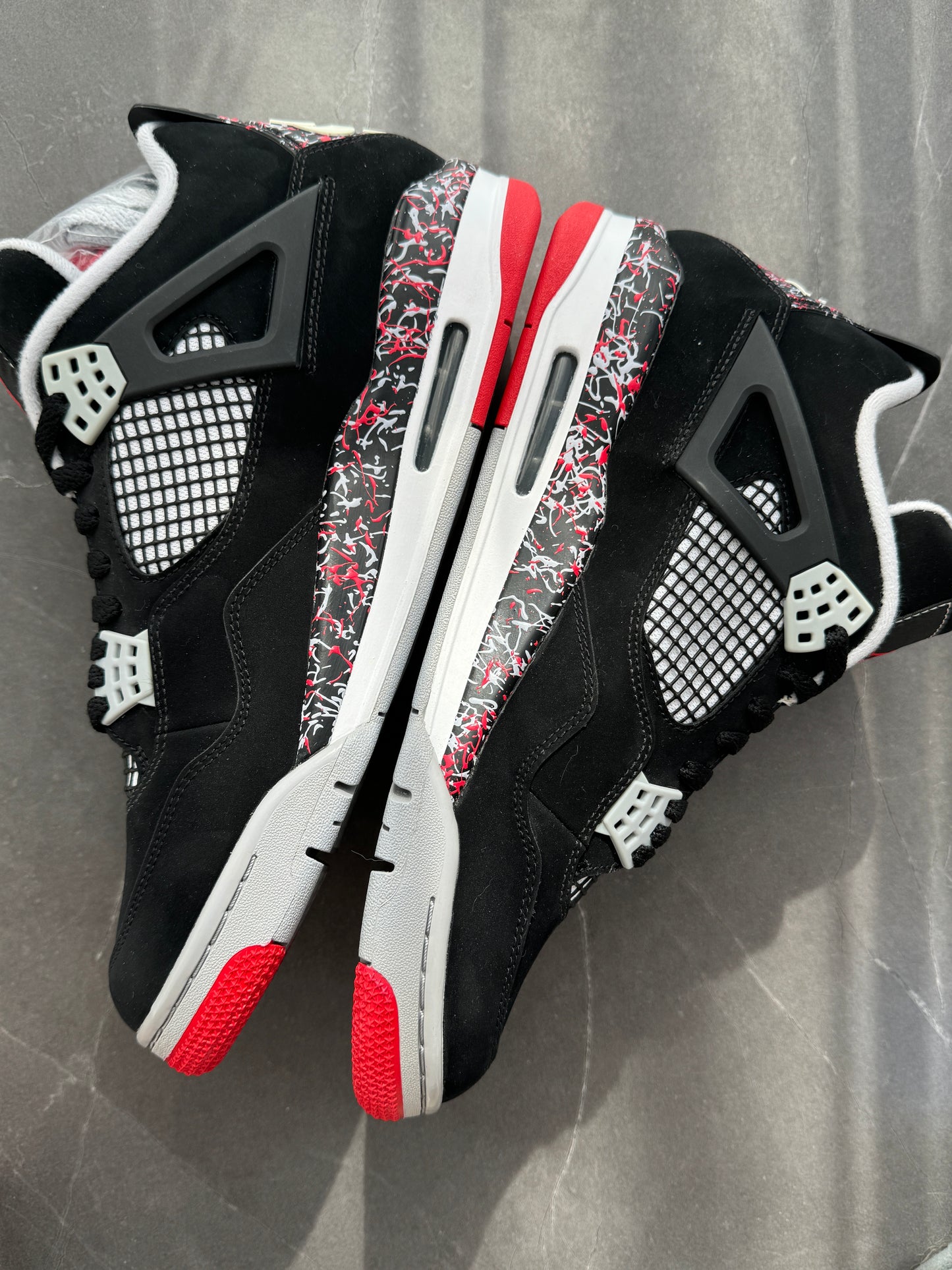 Air Jordan 4 OVO Drake Splatter 🦉