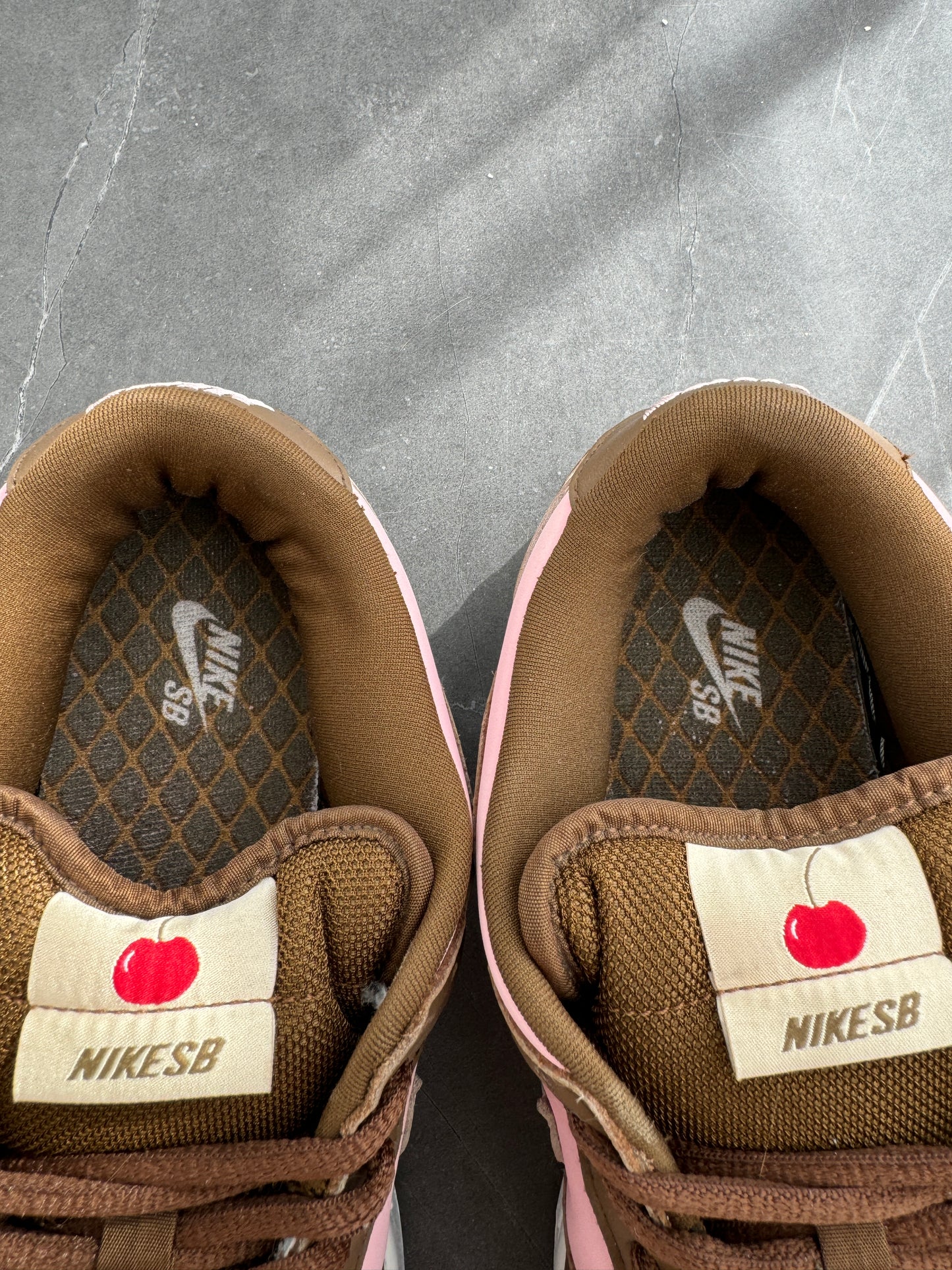 Dunk Low Pro SB Stussy Cherry 2005 US11