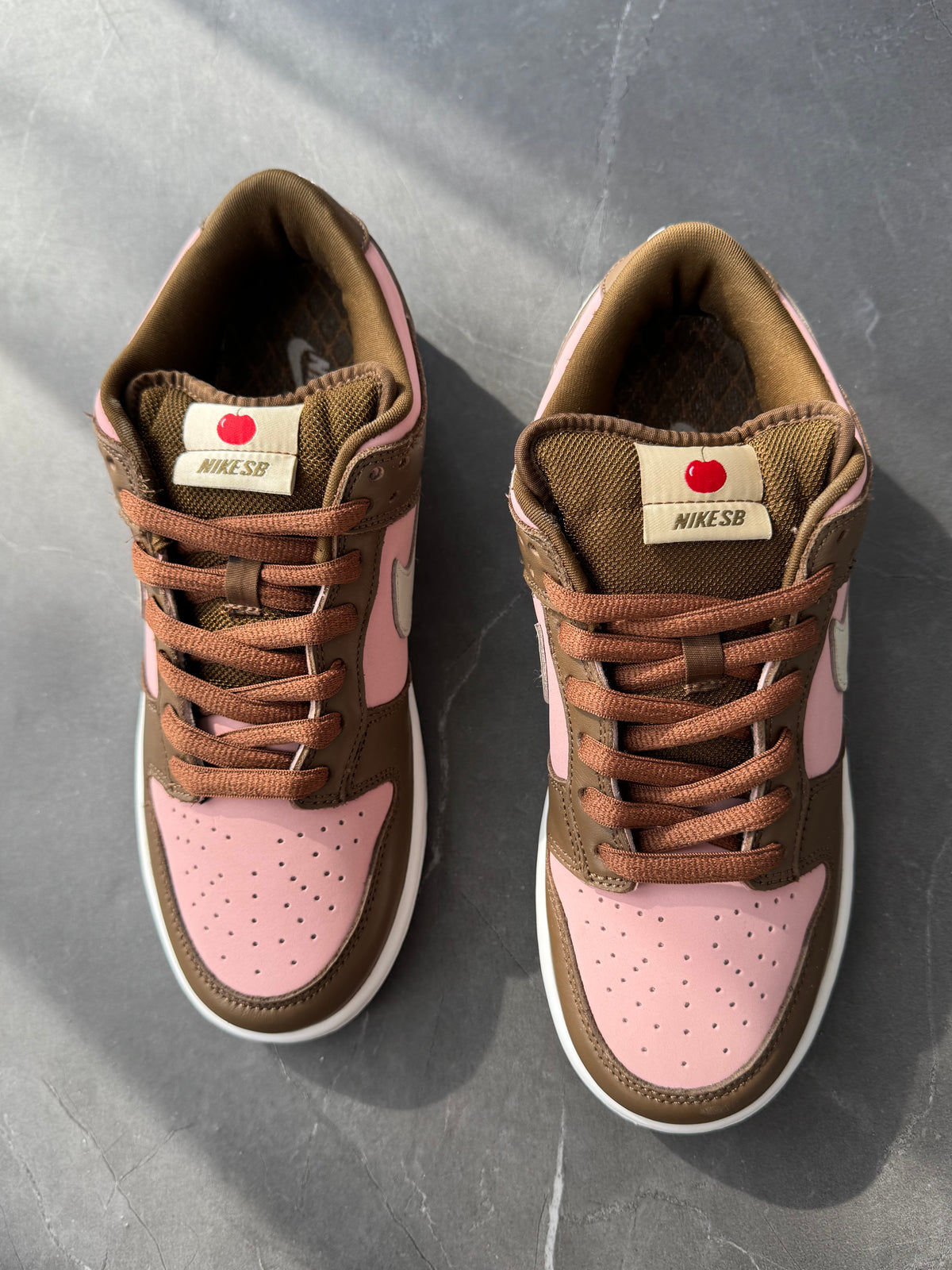 Dunk Low Pro SB Stussy Cherry 2005 US8.5